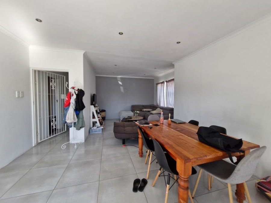 To Let 2 Bedroom Property for Rent in Charlo Eastern Cape